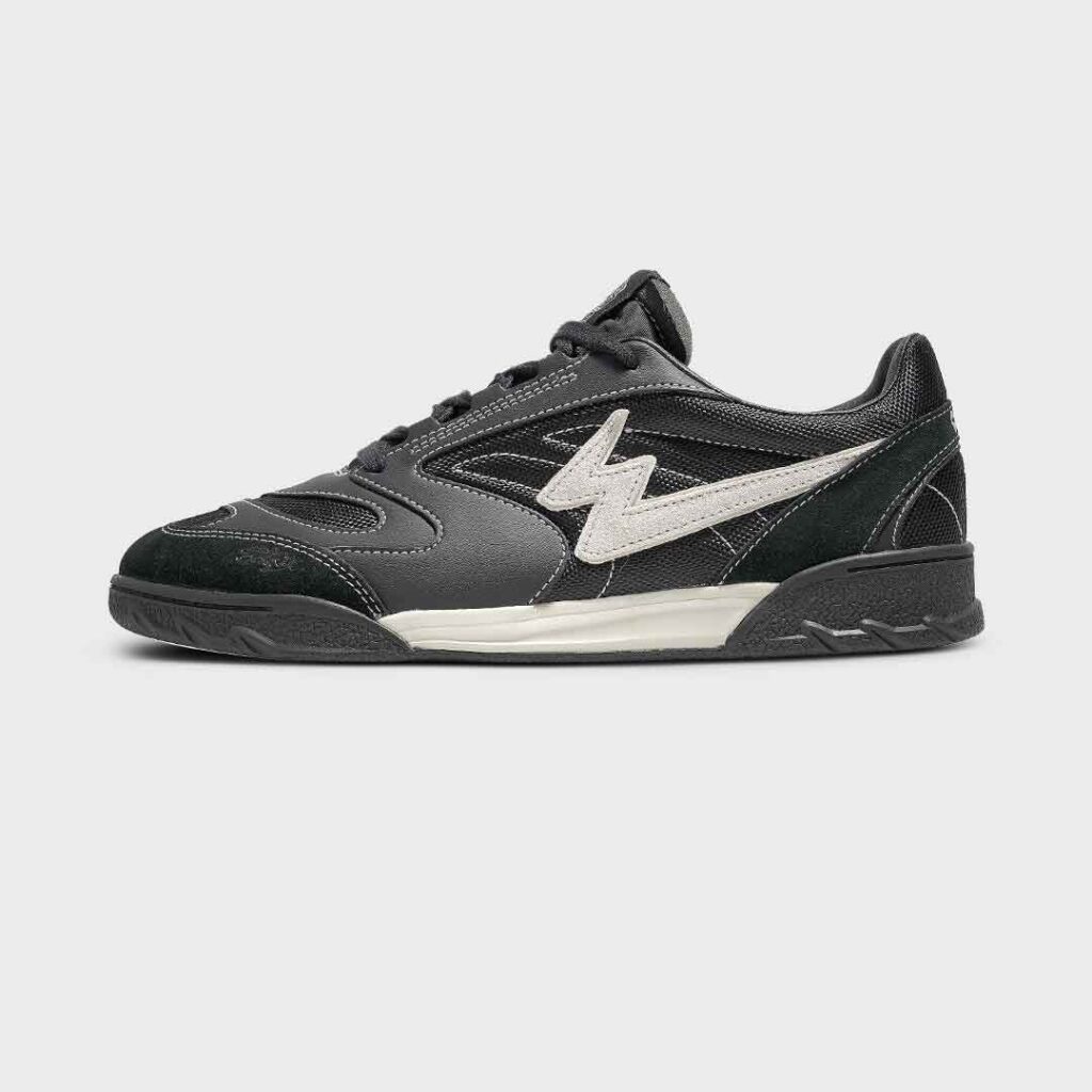 NEO ENGLAND x BBQ 4 Ini 9 Tips Membeli Sepatu Online agar Tidak Kecewa EAGLE