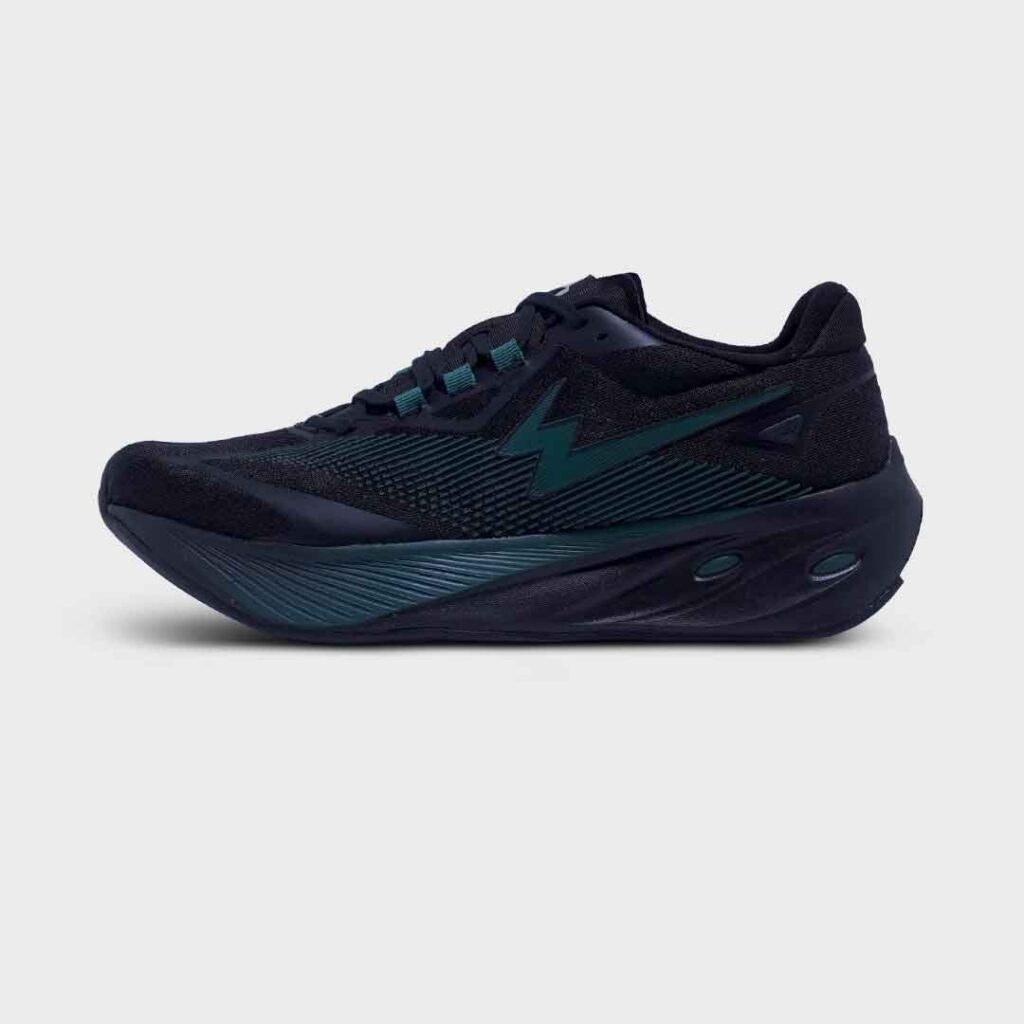 everstride dt website hitam hijau 4 Ketahui Jenis-Jenis Sepatu Lari agar Tidak Salah Pilih EAGLE